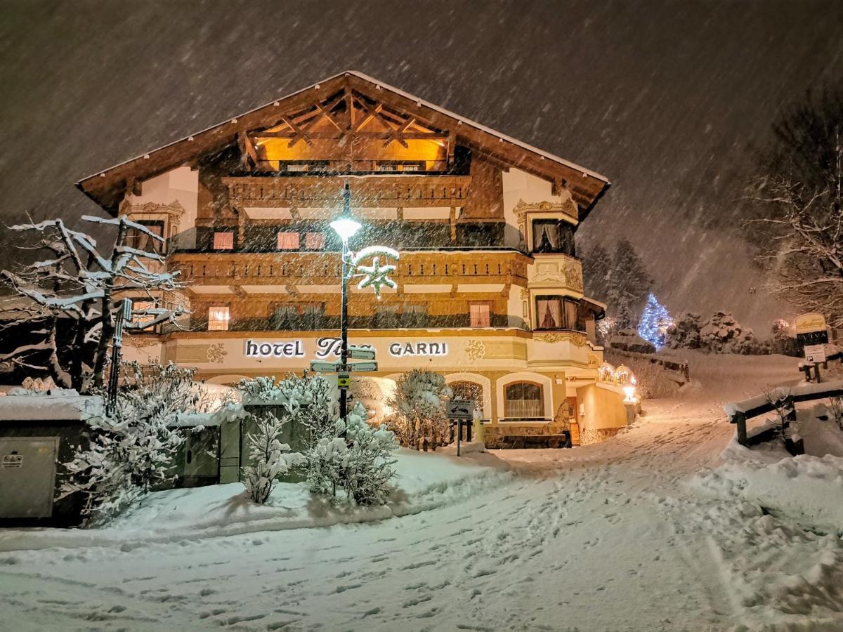 Hotel Garni Apart Tina Ischgl Exteriör bild